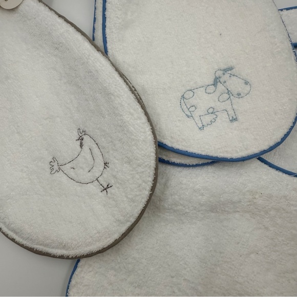 Baby Cantel Terry Bibs & Burp Cloth Set of 5 White Blue Trim Embroidered Animals - Picture 3 of 9